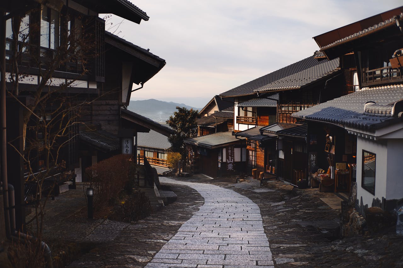 How Morning Light and Stillness Create a Grounded Start to Life