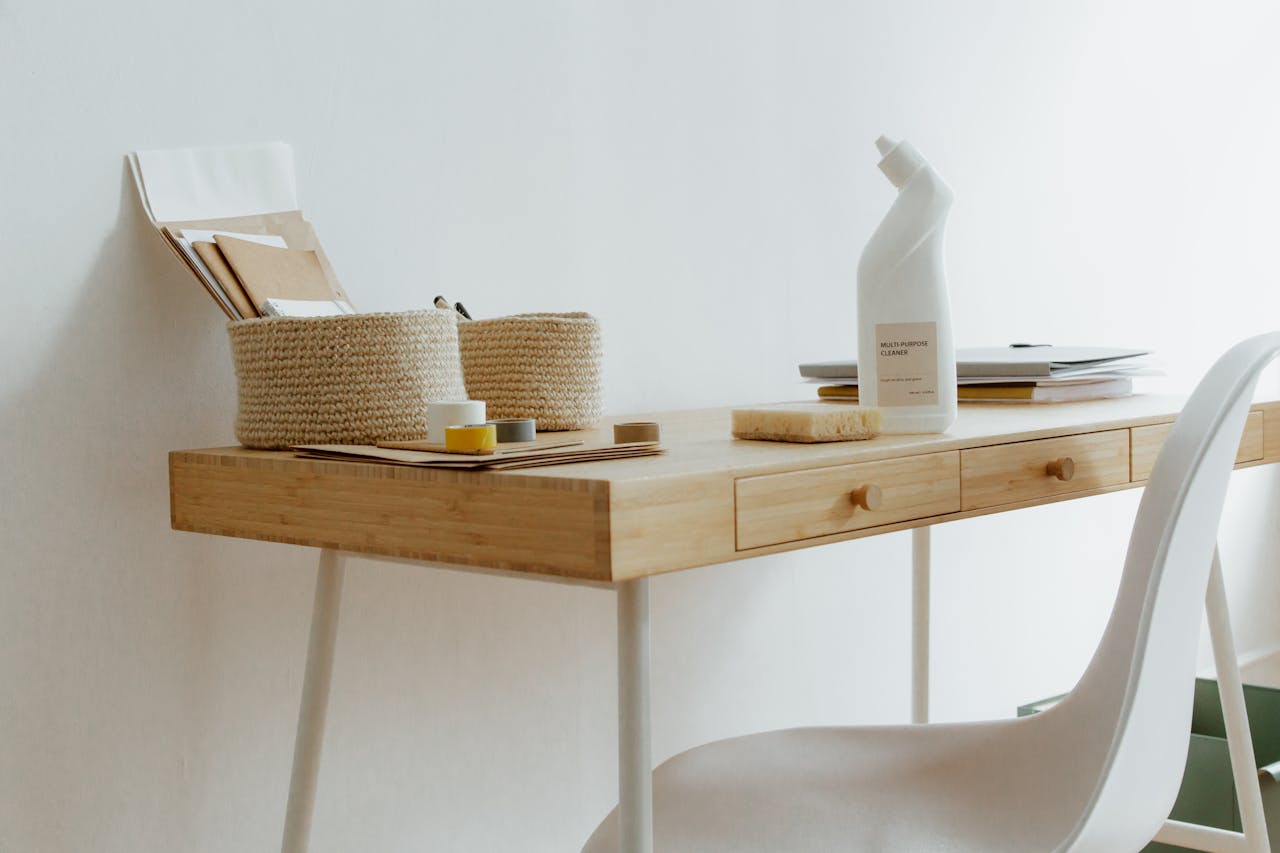 Designing a Calm Workspace That Encourages Clarity and Creative Focus